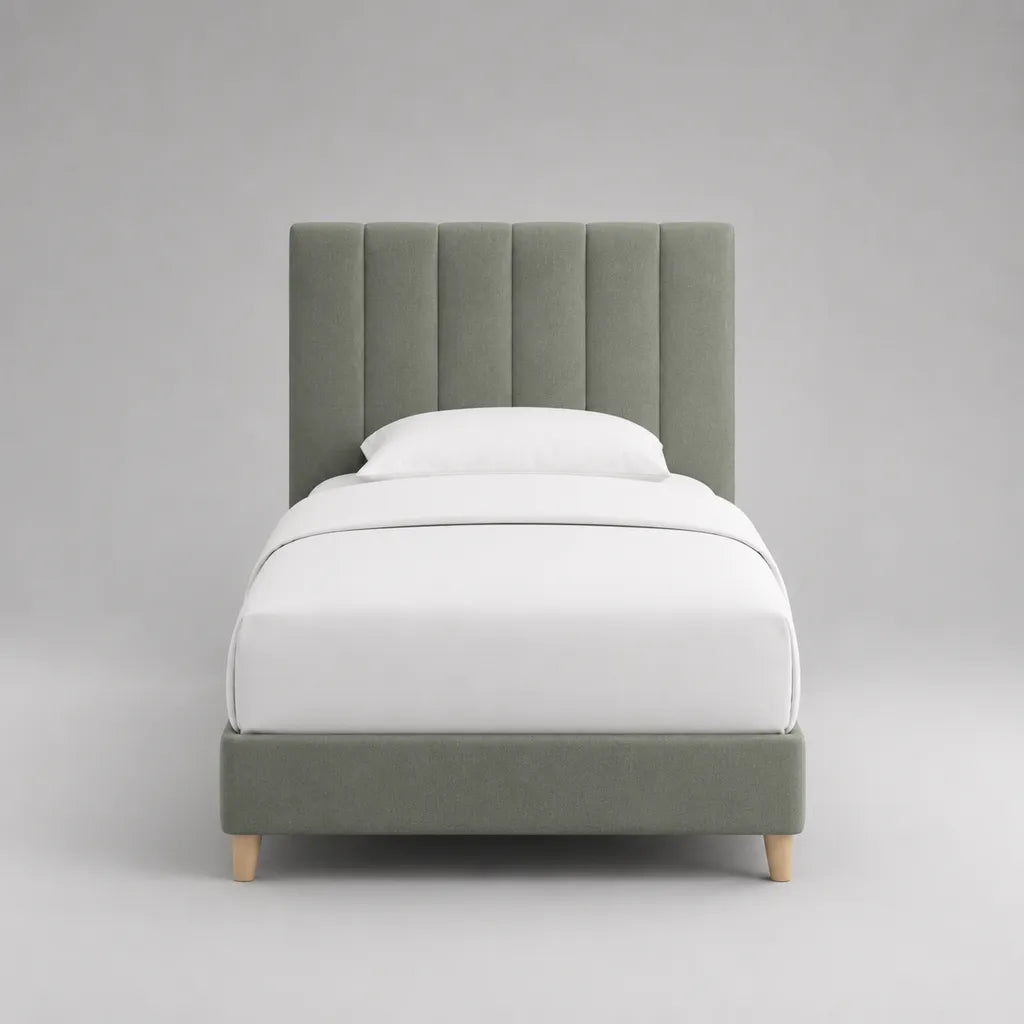 Letto singolo imbottito in poliestere verde con testata con pannelli verticali, letto 90 × 200 cm